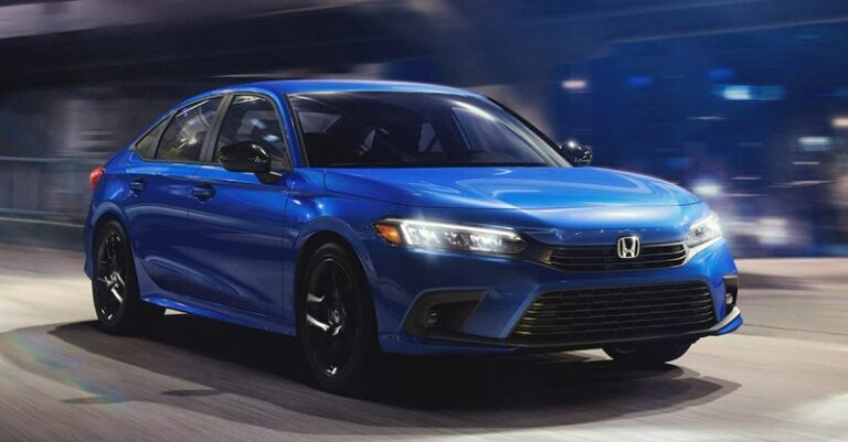 2023 Honda Civic Sport featured